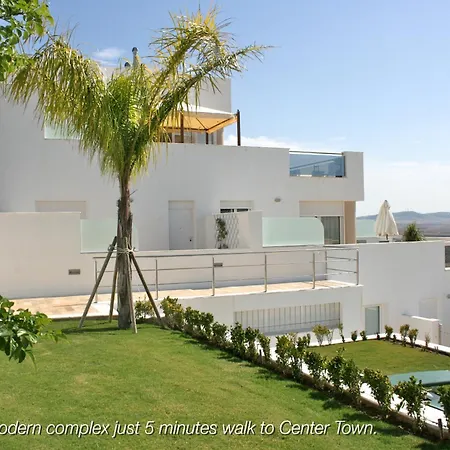 Marina 2. Atico De Lujo. Vistas Al Mar. Piscina. Apartamento