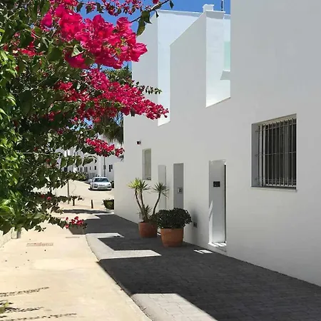 Апартаменты Marina 2. Atico De Lujo. Vistas Al Mar. Piscina.